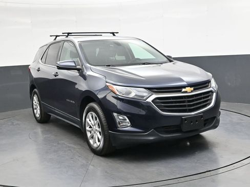 Used 2018 Chevrolet Equinox LT FWD image 2