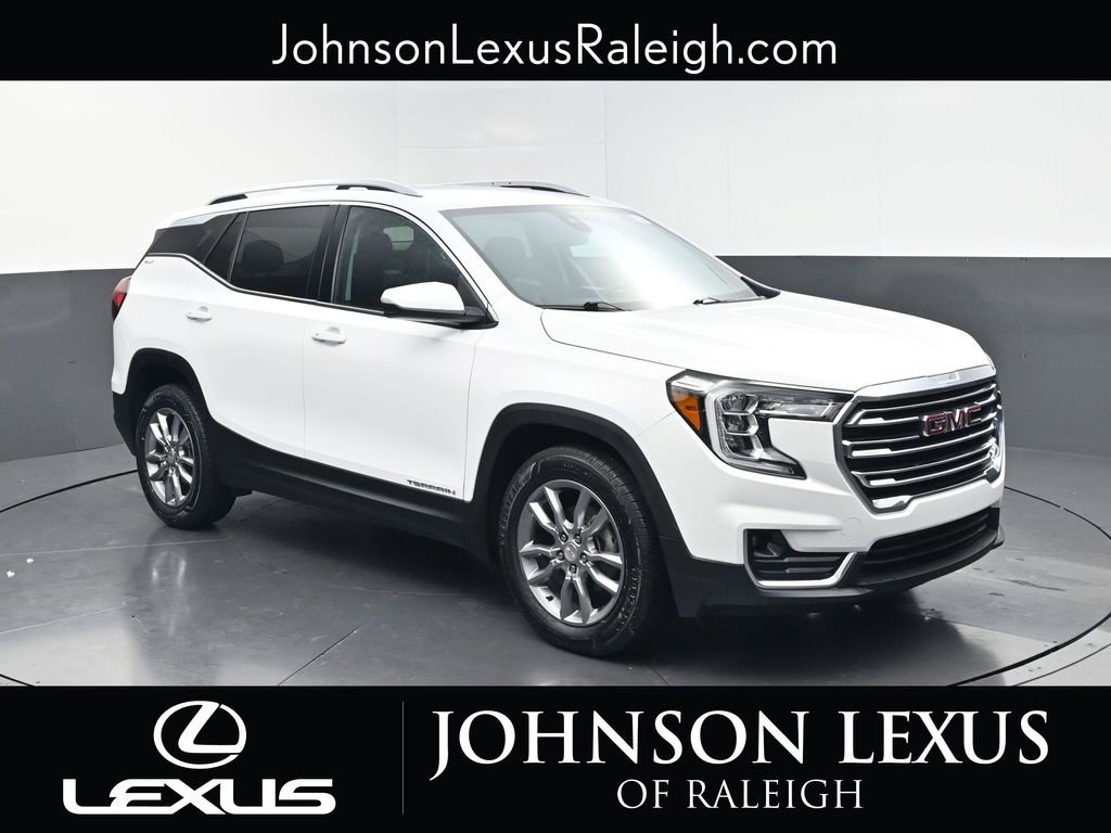 Used 2022 GMC Terrain SLT w/ Infotainment Package II FWD image 3
