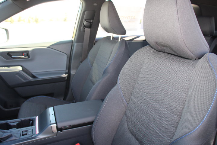 New 2026 Toyota RAV4 SE w/ Convenience Package AWD/4WD image 12