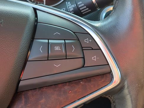 Certified 2023 Cadillac XT5 Premium Luxury w/ LPO, Floor Liner Package AWD/4WD image 18