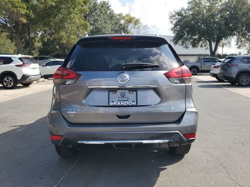 Used 2019 Nissan Rogue SV image 6
