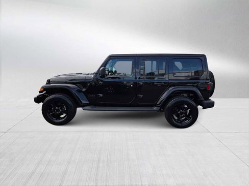 Used 2021 Jeep Wrangler Unlimited Sahara image 5