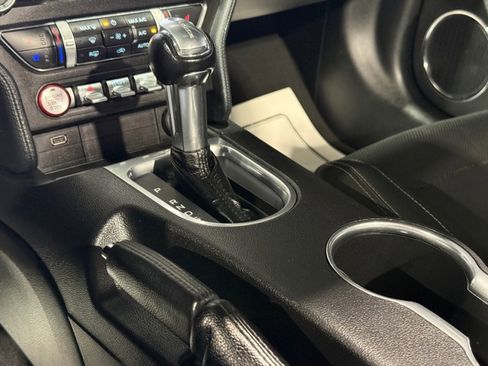 Used 2020 Ford Mustang GT Premium image 27