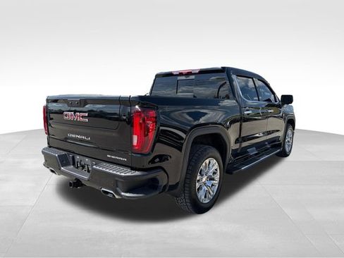 Used 2024 GMC Sierra 1500 Denali w/ Technology Package AWD/4WD image 5