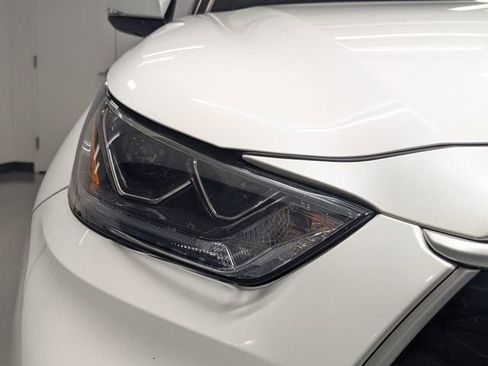 Used 2023 Toyota Highlander Bronze Edition image 30