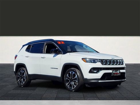 Used 2022 Jeep Compass Limited image 33
