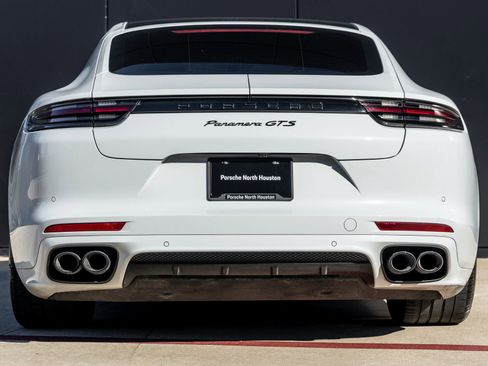 Used 2020 Porsche Panamera GTS image 10