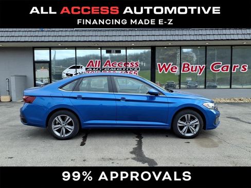 Used 2024 Volkswagen Jetta SE image 1