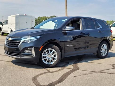 Used 2023 Chevrolet Equinox LT image 18