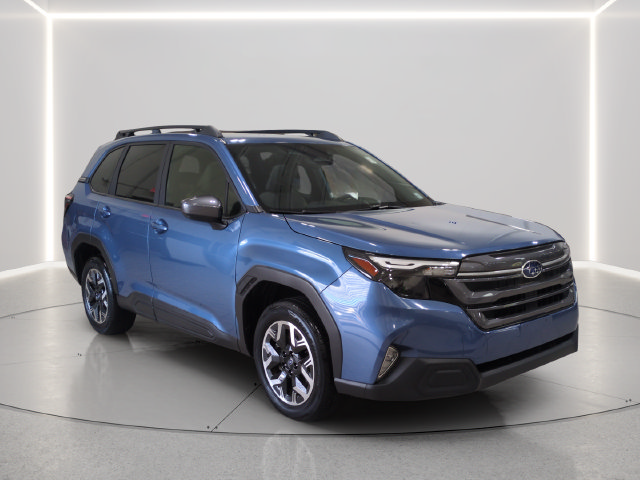Certified 2025 Subaru Forester Premium AWD/4WD image 8