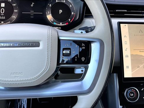 Certified 2023 Land Rover Range Rover SE AWD/4WD image 18