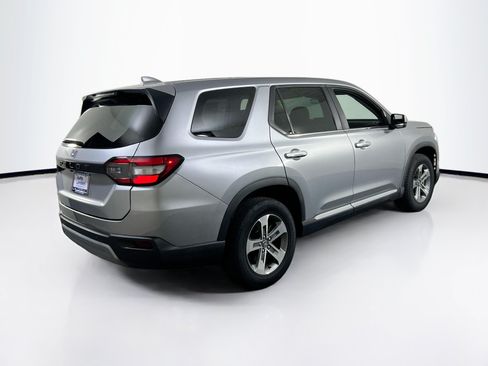 Used 2023 Honda Pilot EX-L image 5