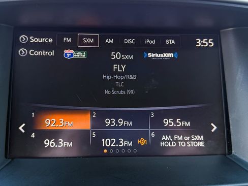 Used 2020 Nissan Pathfinder S AWD/4WD image 12