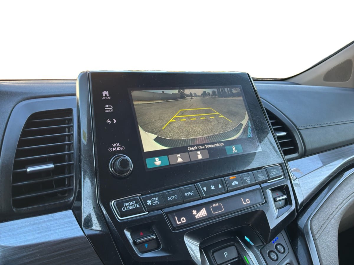 Used 2022 Honda Odyssey Elite image 13