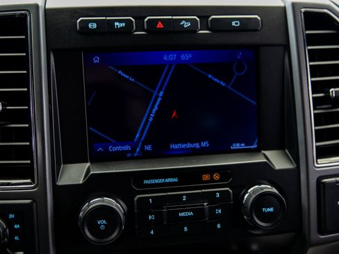 Used 2021 Ford F250 XLT w/ XLT Value Package image 43