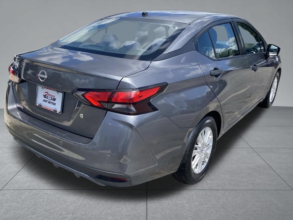 Used 2024 Nissan Versa S FWD image 14