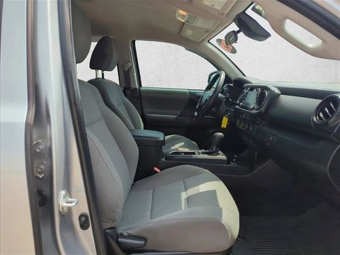 Used 2023 Toyota Tacoma SR AWD/4WD image 21