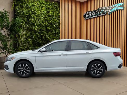 Used 2024 Volkswagen Jetta S FWD image 4