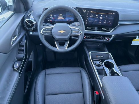 New 2026 Chevrolet Equinox LT w/ Convenience Package II image 13