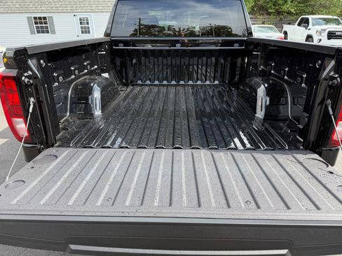 New 2026 GMC Sierra 1500 Elevation image 18