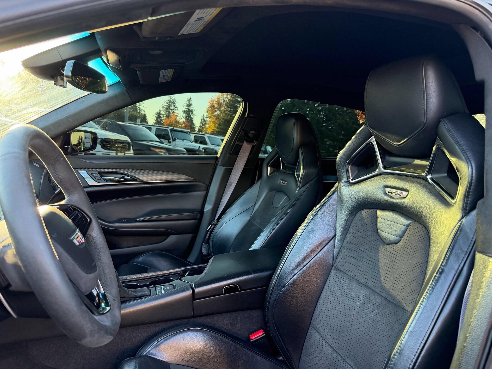 Used 2016 Cadillac CTS V w/ Luxury Package RWD image 4
