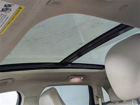 Used 2022 Lincoln Nautilus Reserve image 24