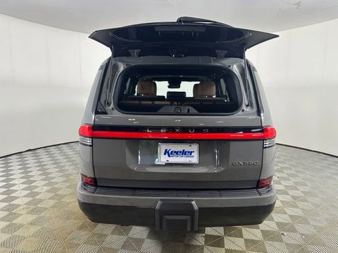 Used 2025 Lexus GX 550 w/ Accessory Package (2T) AWD/4WD image 9