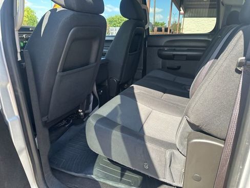 Used 2013 Chevrolet Silverado 2500 LT w/ Texas Edition image 18