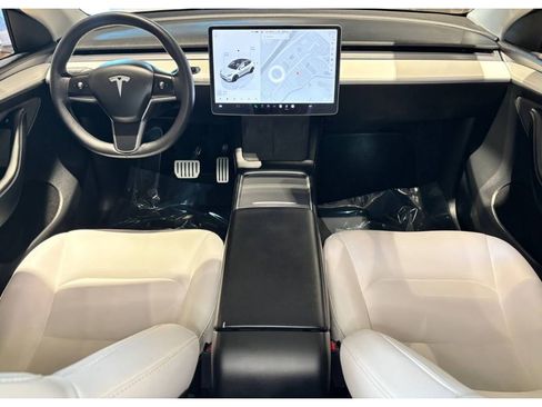 Used 2022 Tesla Model Y Performance image 24