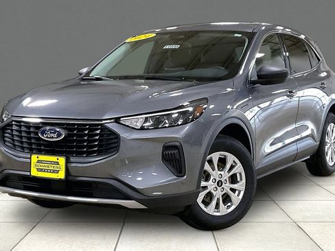 Certified 2024 Ford Escape Active AWD/4WD image 2