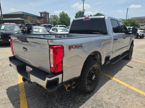 Used 2024 Ford F250 XLT w/ FX4 Off-Road Package AWD/4WD image 5