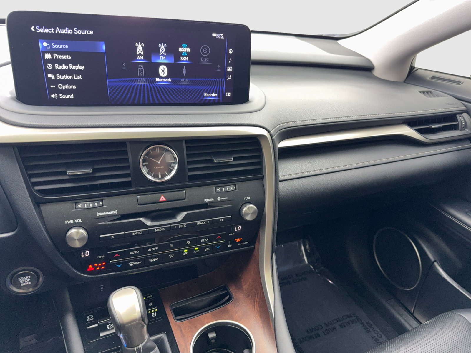 Used 2021 Lexus RX 350L FWD w/ Premium Package image 24