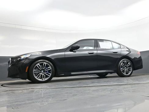 Used 2024 BMW 540i xDrive w/ Premium Package AWD/4WD image 34