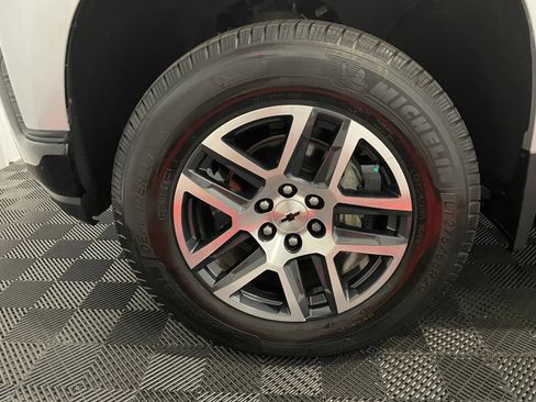Used 2020 Chevrolet Silverado 1500 LT Trail Boss AWD/4WD image 10