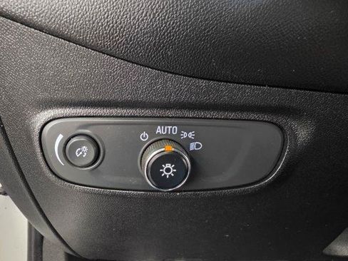 Used 2018 Chevrolet Equinox LS FWD image 14