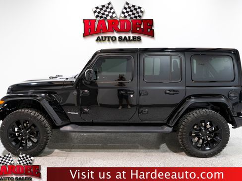 Used 2021 Jeep Wrangler Unlimited Sahara AWD/4WD image 1