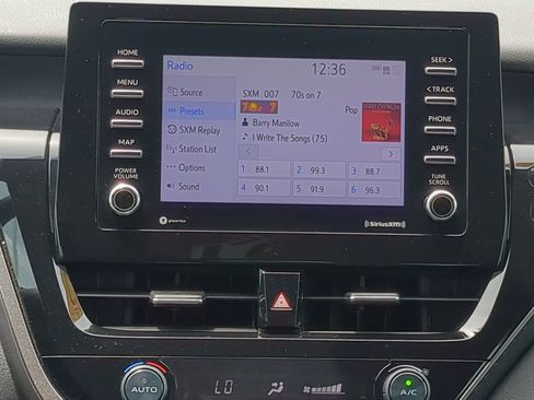 Used 2021 Toyota Camry SE image 24