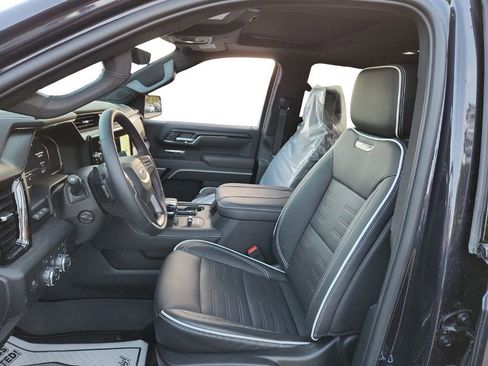 Used 2024 GMC Sierra 1500 AT4X image 19