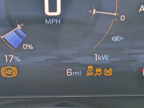 New 2025 Chevrolet Blazer EV LT w/ Midnight/Sport Edition image 10