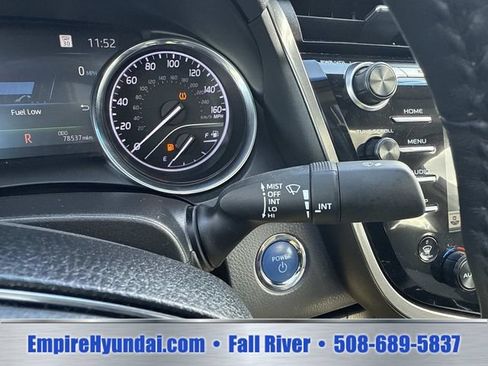 Used 2020 Toyota Camry XLE w/ Sunroof Package FWD image 30