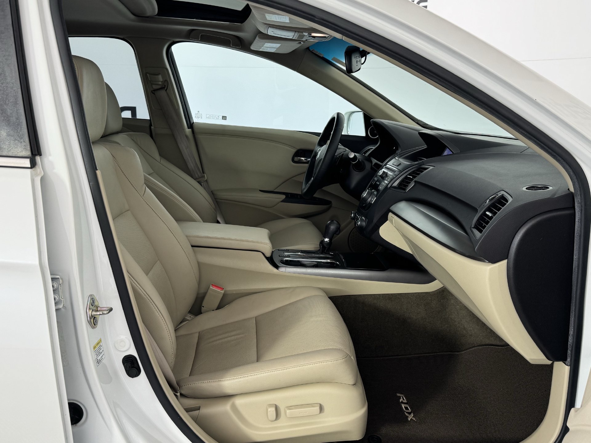 Used 2014 Acura RDX AWD image 19