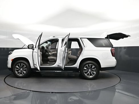 Used 2023 Chevrolet Tahoe LT w/ Luxury Package RWD image 46