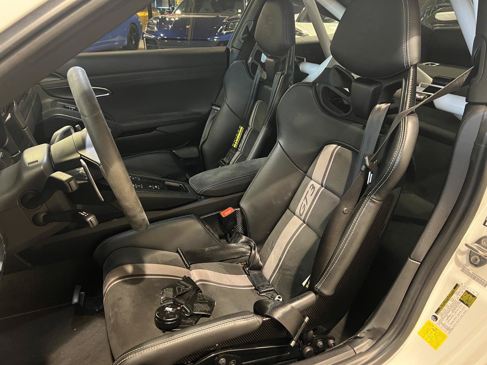 Used 2018 Porsche 911 GT3 RWD image 9