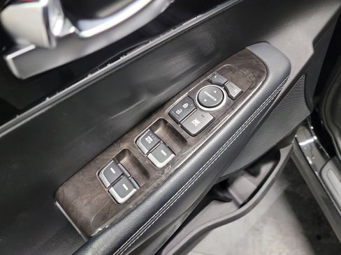 Used 2017 Kia Sorento LX image 14