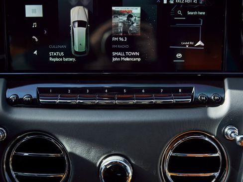 Used 2026 Rolls-Royce Cullinan image 74