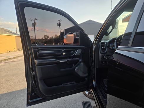 Used 2019 RAM 1500 Limited image 4