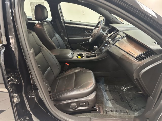 Used 2018 Ford Taurus SEL w/ Equipment Group 201A AWD/4WD image 7