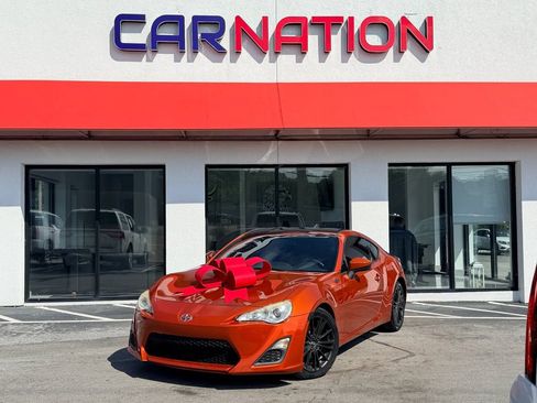 Used 2015 Scion FR-S RWD image 2