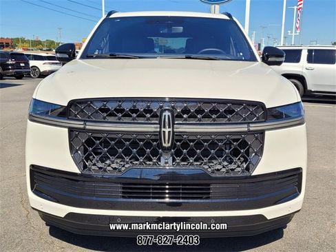 New 2025 Lincoln Navigator L Reserve w/ Jet Appearance Package image 12