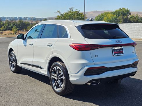 New 2025 Audi Q5 Premium Plus image 4